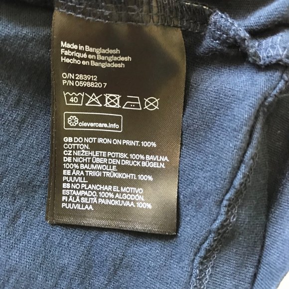 Navy, red, and white striped graphic 1974 crop top - Picture 6 of 7